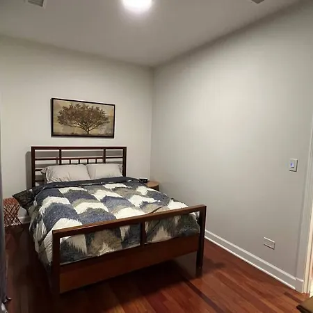 Cozy Chicago Apartment Next To The River Exterior photo